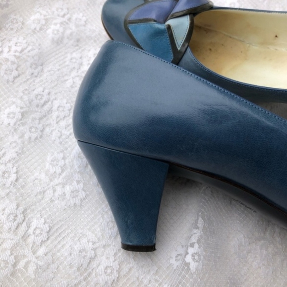 Vintage Bruno Magli High Heels with Knot Detail - Picture 3 of 15